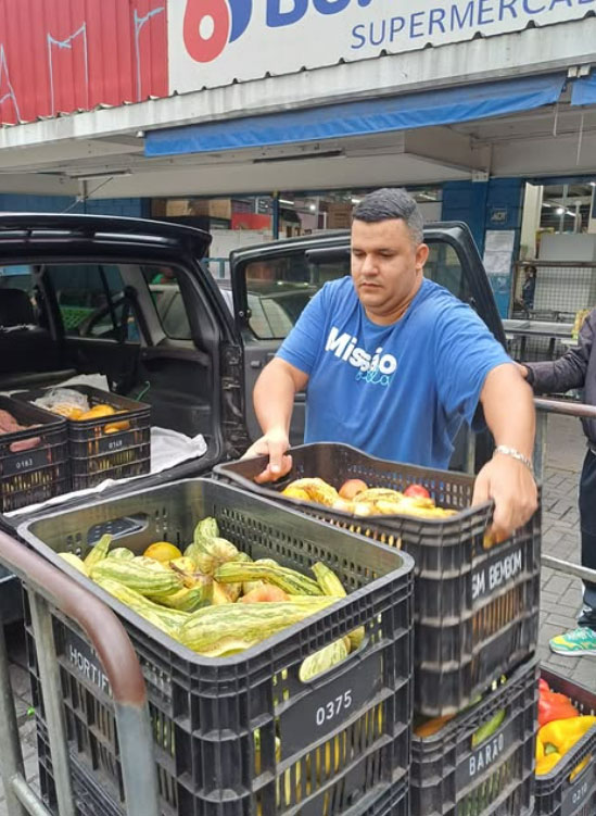 Distribuição de Alimentos